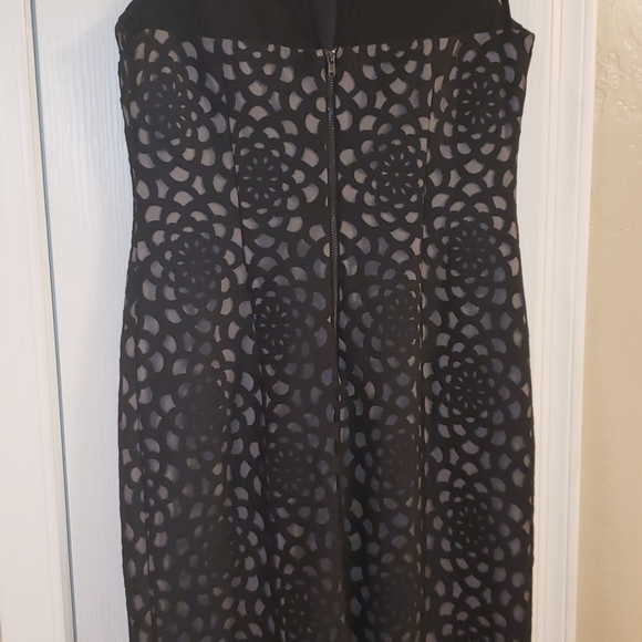 Maggy London cocktail party/workwear dress - Picture 4 of 9